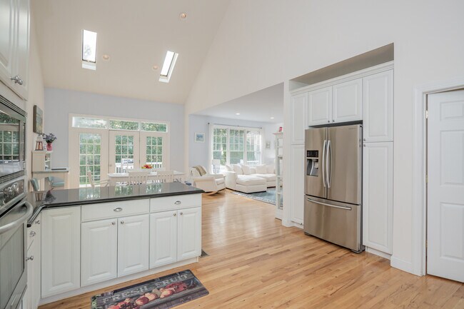 Building Photo - 83 Laurel Valley Dr
