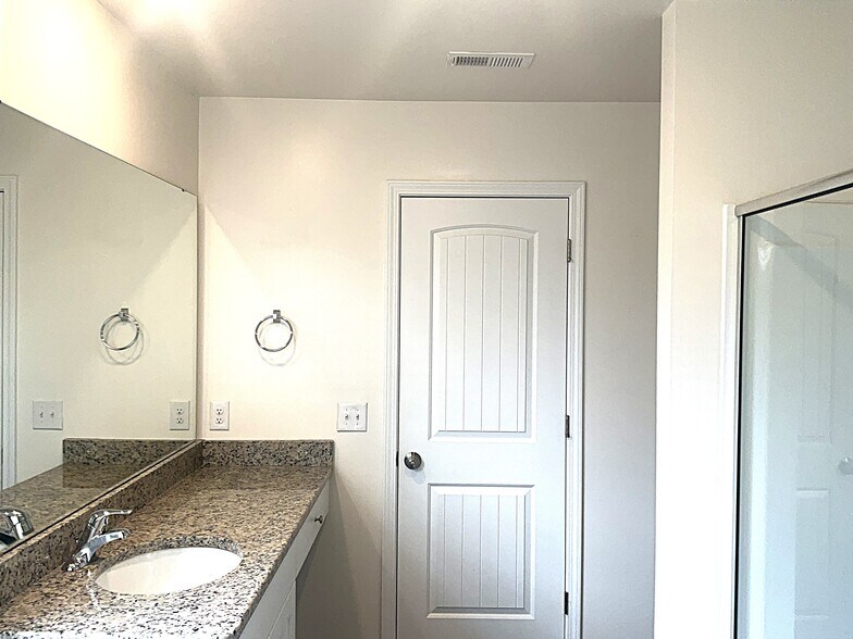 Building Photo - 1058 Jt Westfield Dr