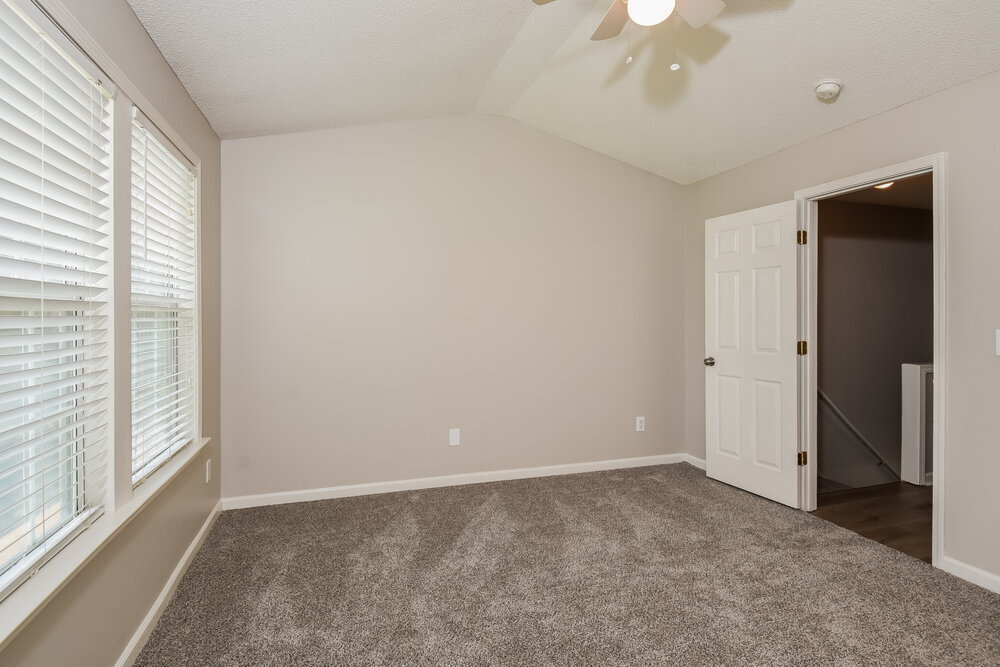 Building Photo - 23 Highoak Dr