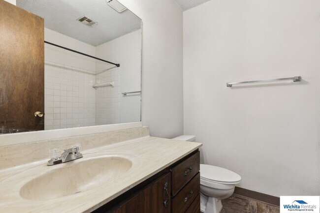 Building Photo - 1713 N Arkansas Ave