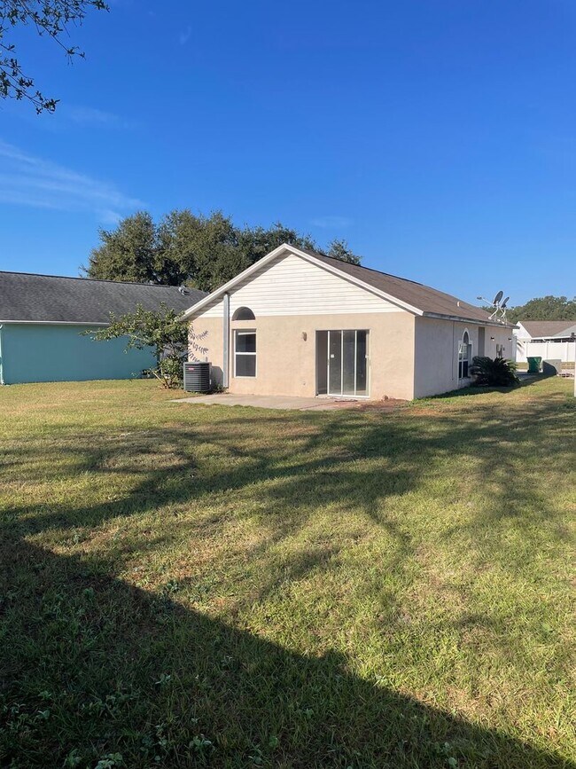 Building Photo - Quiet & Cozy Wesley Chapel Home with Great Yard – $1,850/mo