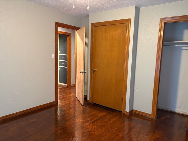 Building Photo - 1421 E Lockheed Ct