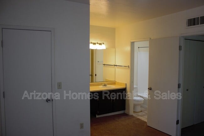 Building Photo - 608 S Liana Ct