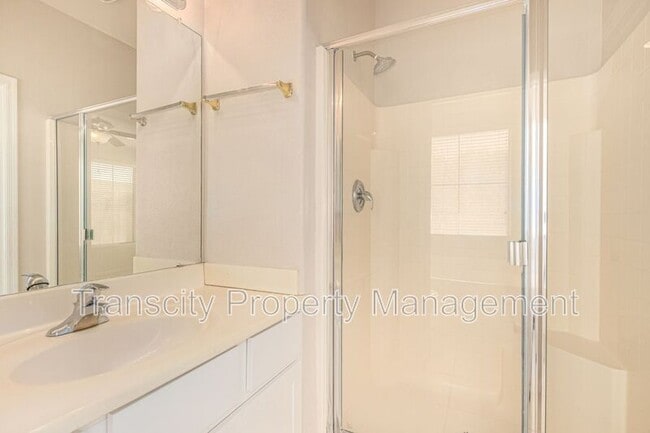 Building Photo - 3723 E Linda Ct