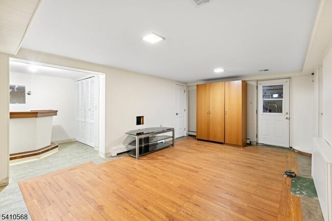 Building Photo - 133 Cleveland Ave