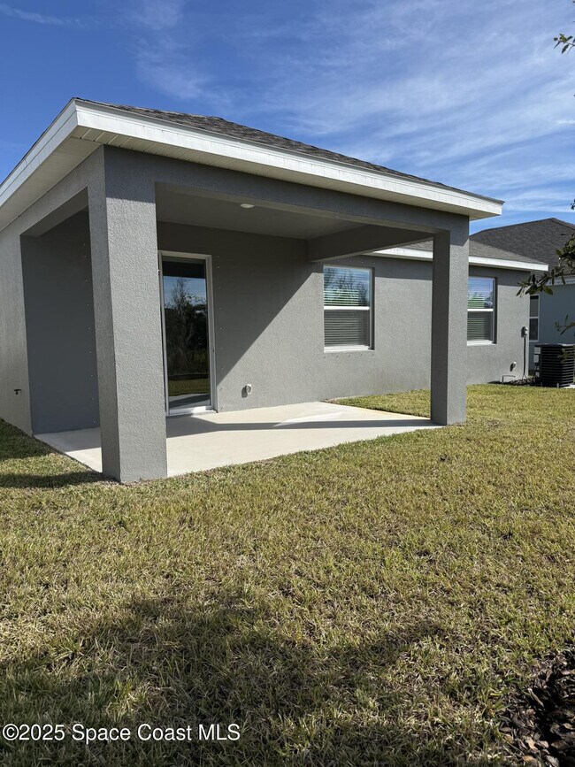 Building Photo - 2942 Embrace Way