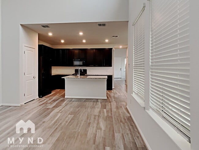 Building Photo - 5709 Pleasanton Pkwy