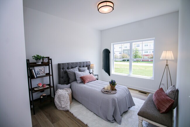 Building Photo - 2039 Isabella Ln