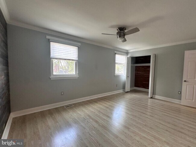 Building Photo - 18085 Olde Port Ln