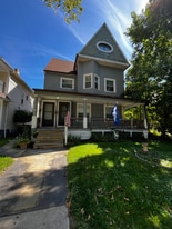 Building Photo - 3231 Scranton Rd