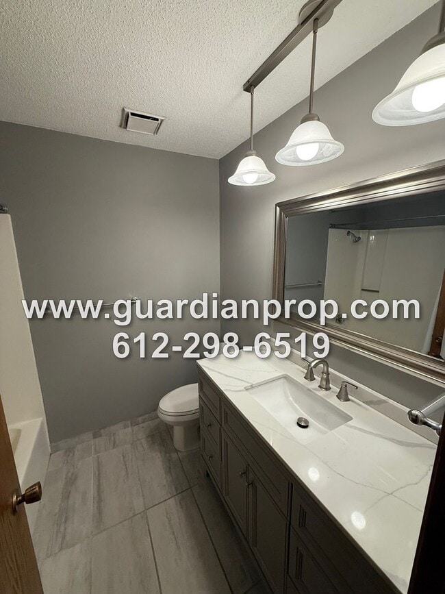 Building Photo - Rambler with Open Floor Plan Available Now...