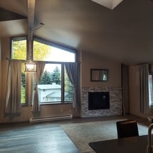 Building Photo - 211 W Beaver Creek Blvd