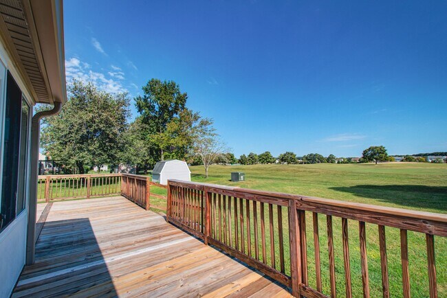 Building Photo - 427 Las Gaviotas Blvd
