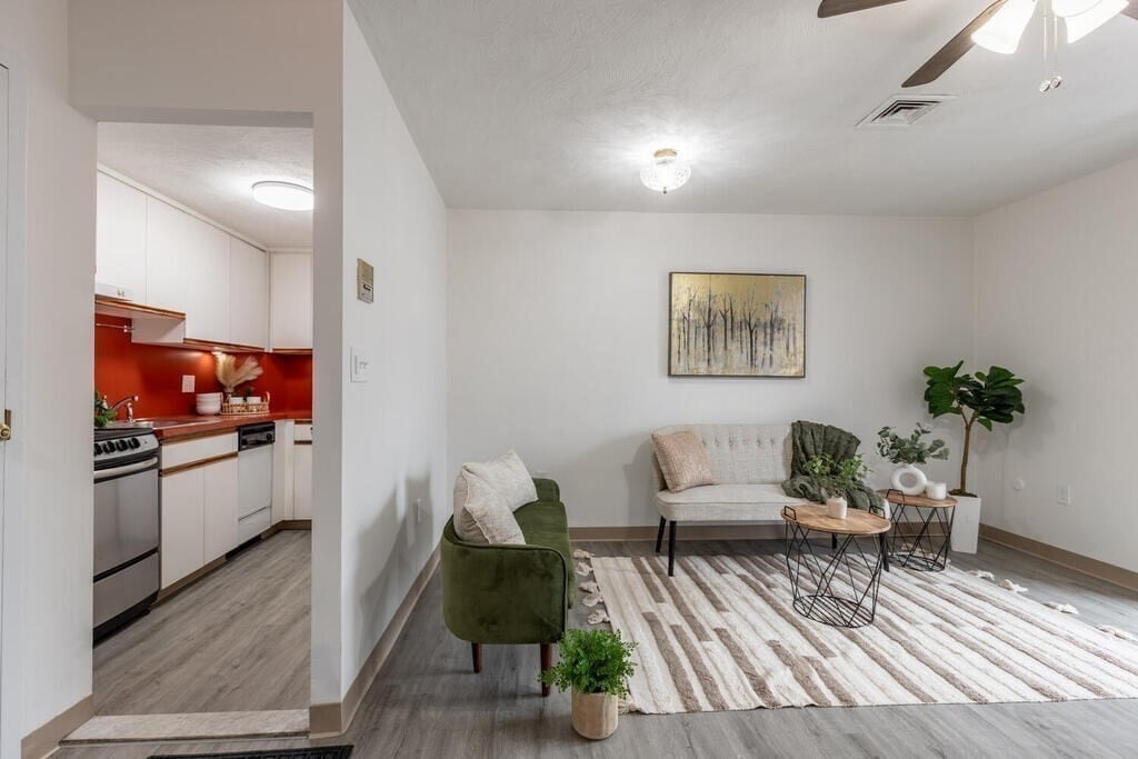 Building Photo - 15 Ferry St