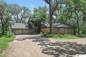 Building Photo - 16611 S 57th Ave