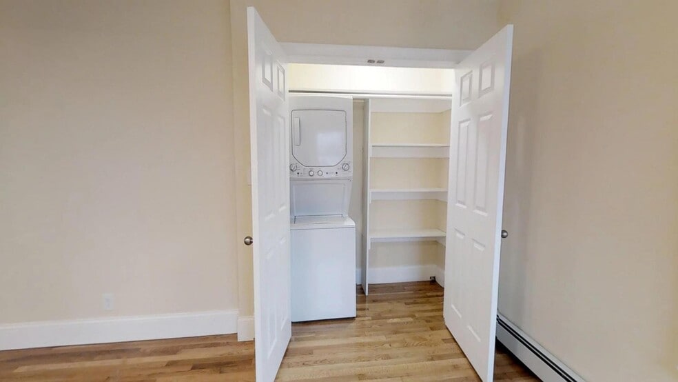 Building Photo - 62 Walden St