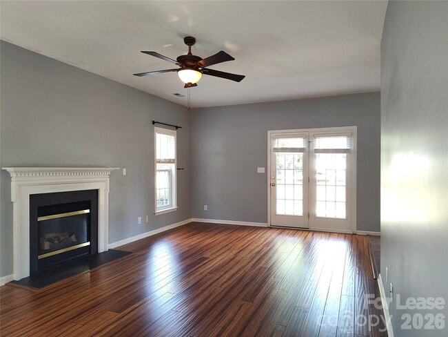 Building Photo - 9405 Mitchell Glen Dr
