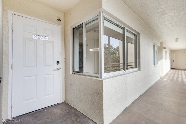 Building Photo - 15171 Cedarwood Ln