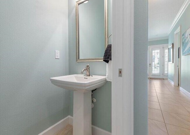 Building Photo - 503 Cinnamon Beach Ln