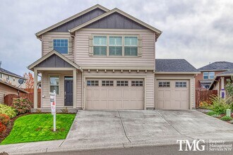 Building Photo - Spacious 4  BD Home with Modern Upgrades in Vancouver