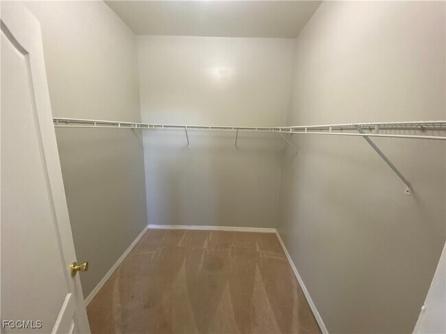 Building Photo - 1806 NW 21st Pl