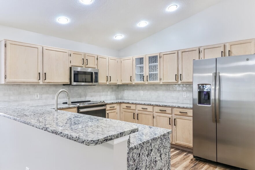 Building Photo - 1318 Brahma Dr