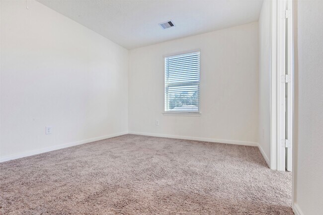 Building Photo - 9423 Castillo Ct