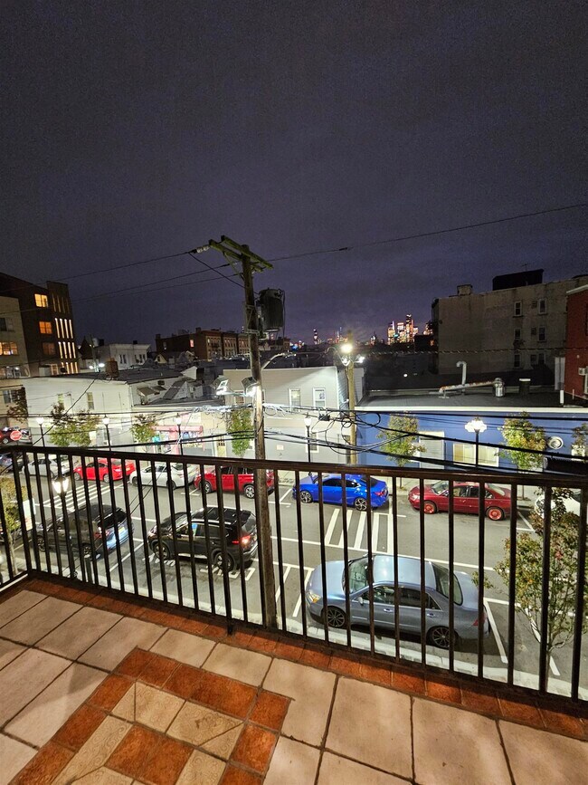 Building Photo - 2707 Central Ave