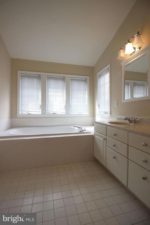 Building Photo - 10470 Courtney Dr