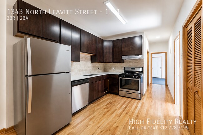 Building Photo - 1343 N Leavitt St