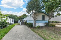 Building Photo - Great Starter Home