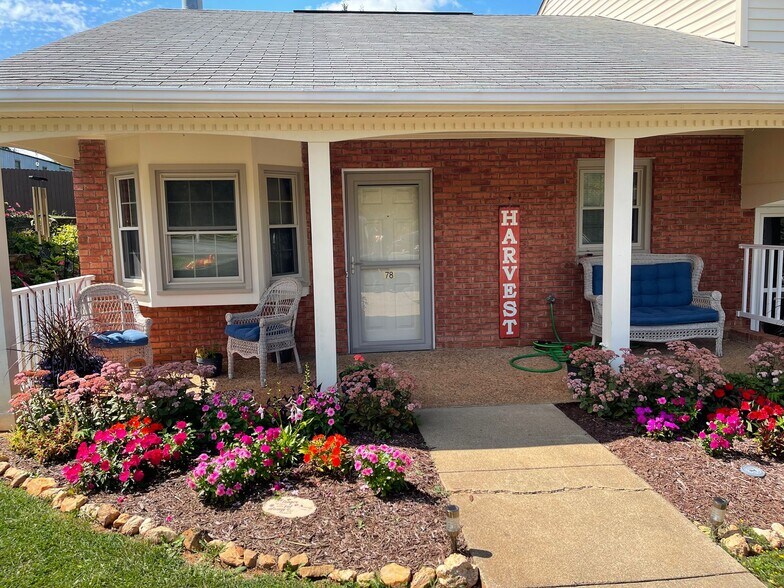 Front Porch - 78 Cavalier Ct
