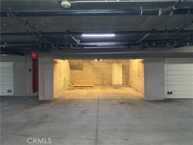 Building Photo - 88 N Roosevelt Ave