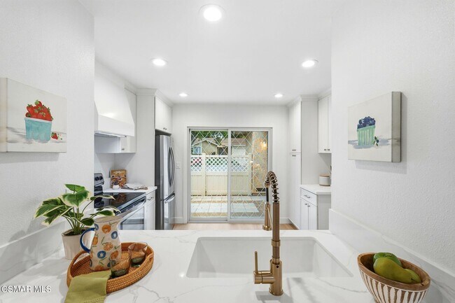 Building Photo - 15103 Village 15