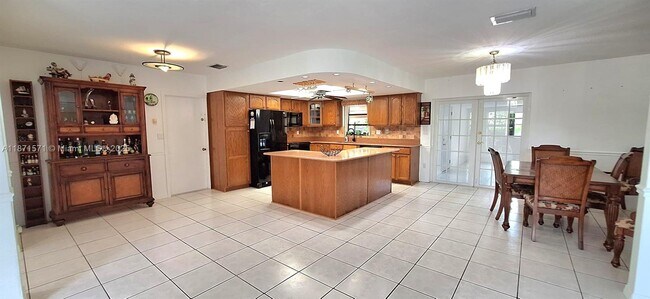 Building Photo - 15403 SW 107th Ct