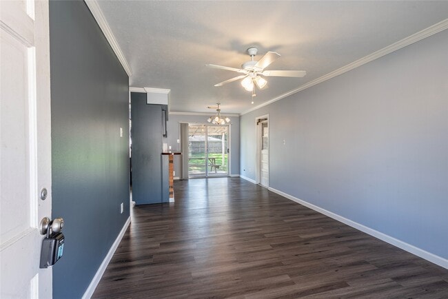 Building Photo - 10914 Keese Dr