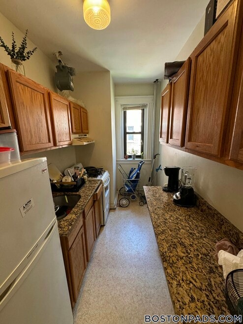 Building Photo - 17-19-19 Washington St S