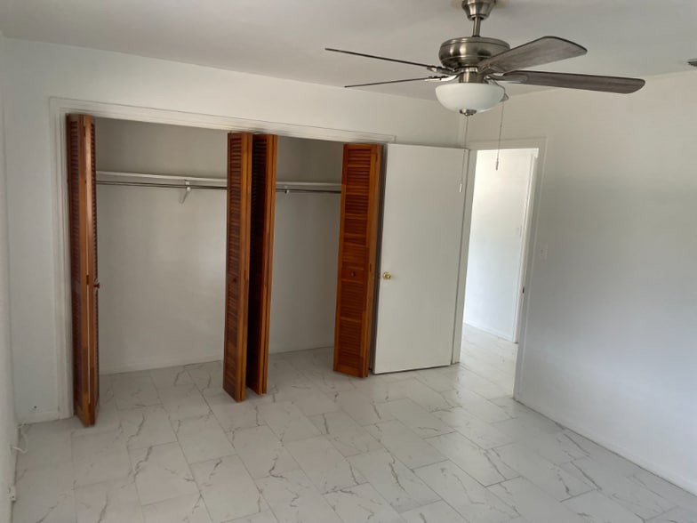 Building Photo - 627 92nd Ave N