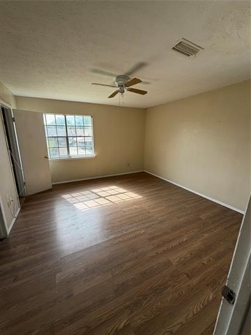 Building Photo - 26 E Mountain Creek Dr