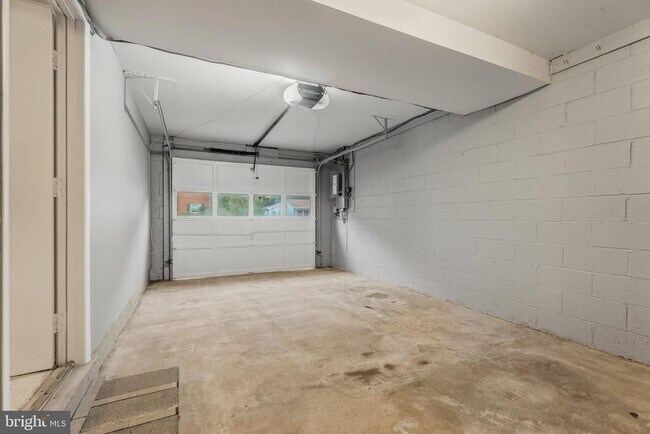Building Photo - 13242 Kurtz Rd