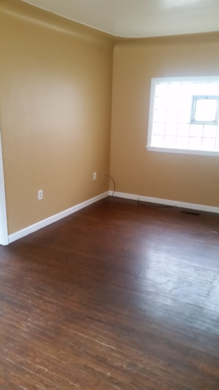 Building Photo - 1101 3rd St NW