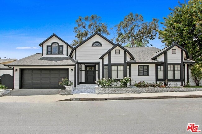 Primary Photo - 3553 Cody Rd