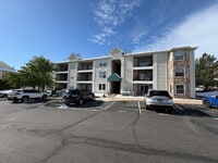 Building Photo - Top-Floor 3 Bed, 2 bath Condo with Scenic Views in Littleton!