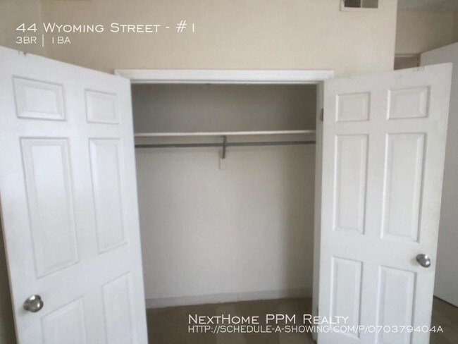 Building Photo - 3 bedroom in Pittsburgh PA 15211