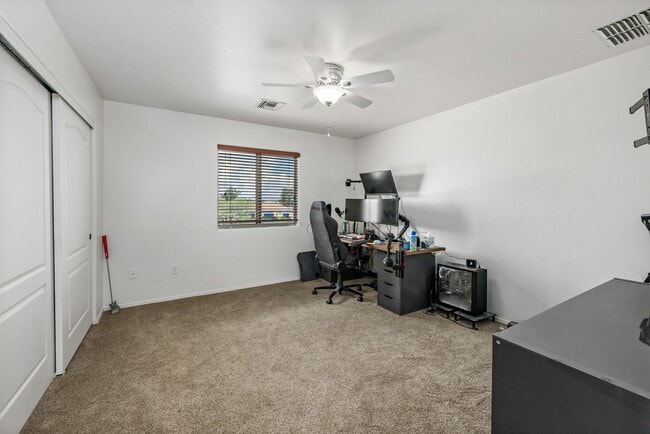 Building Photo - San Marcos