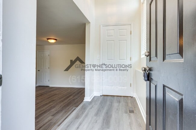 Building Photo - 5918 Stone Brook Dr