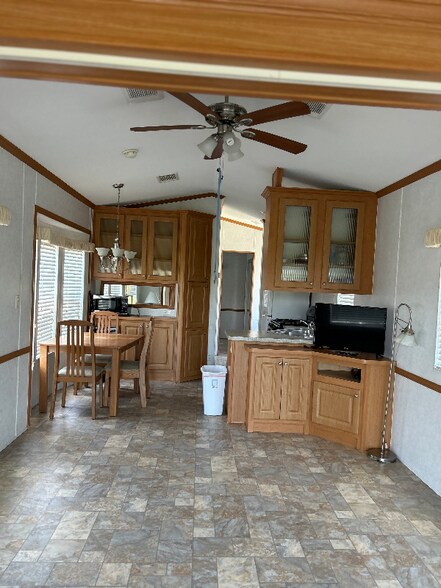 Building Photo - 9751 FL-78