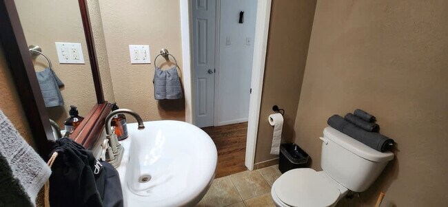 Building Photo - 3603 Zoch Ln