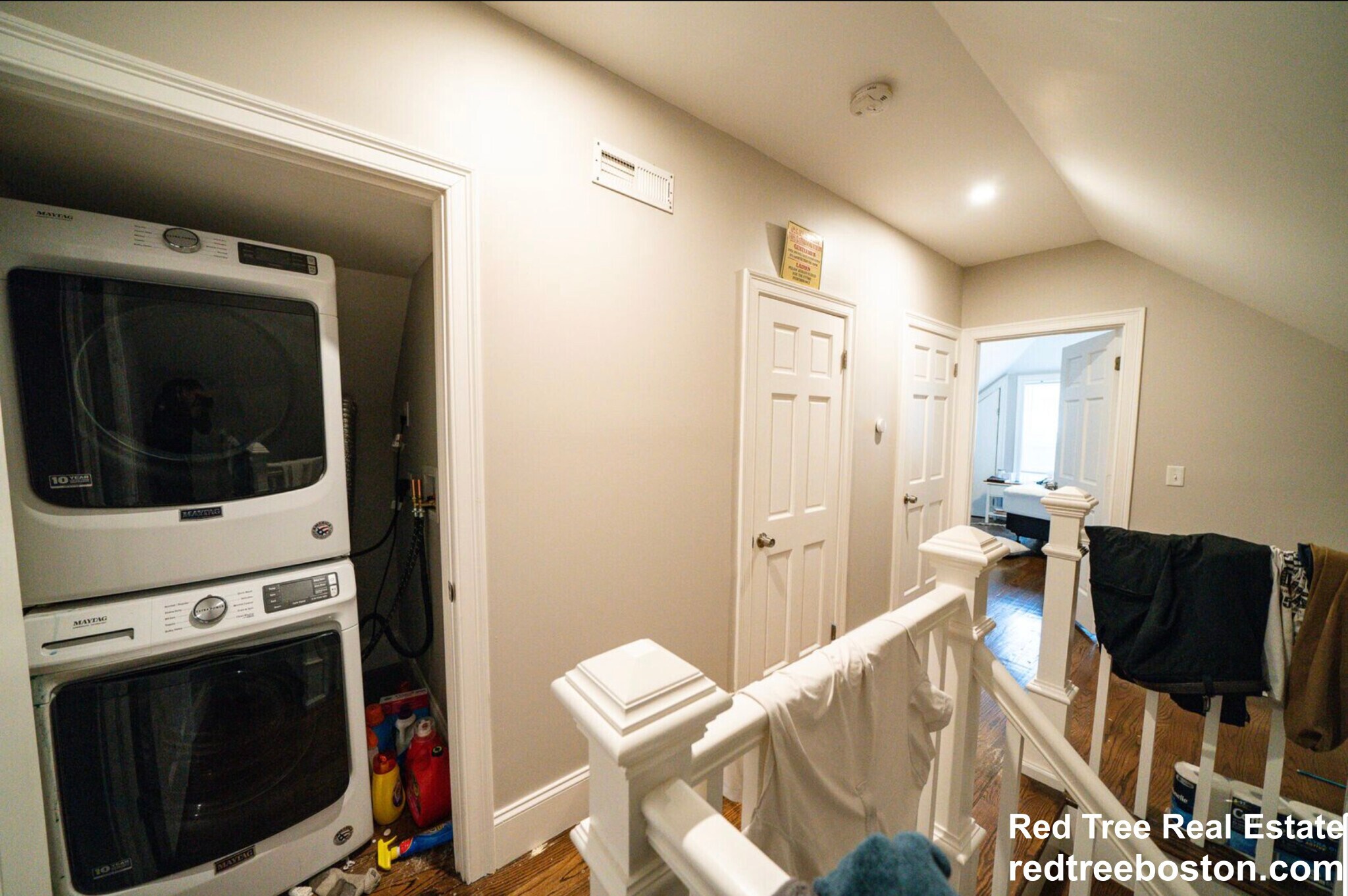 Building Photo - 91 Hillside St