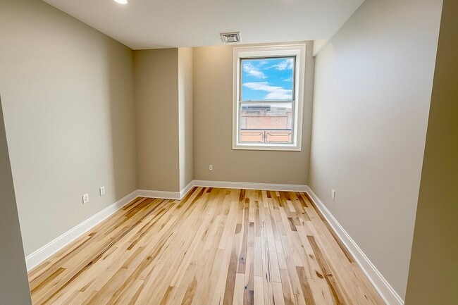 Building Photo - 432-434 Lackawanna Ave